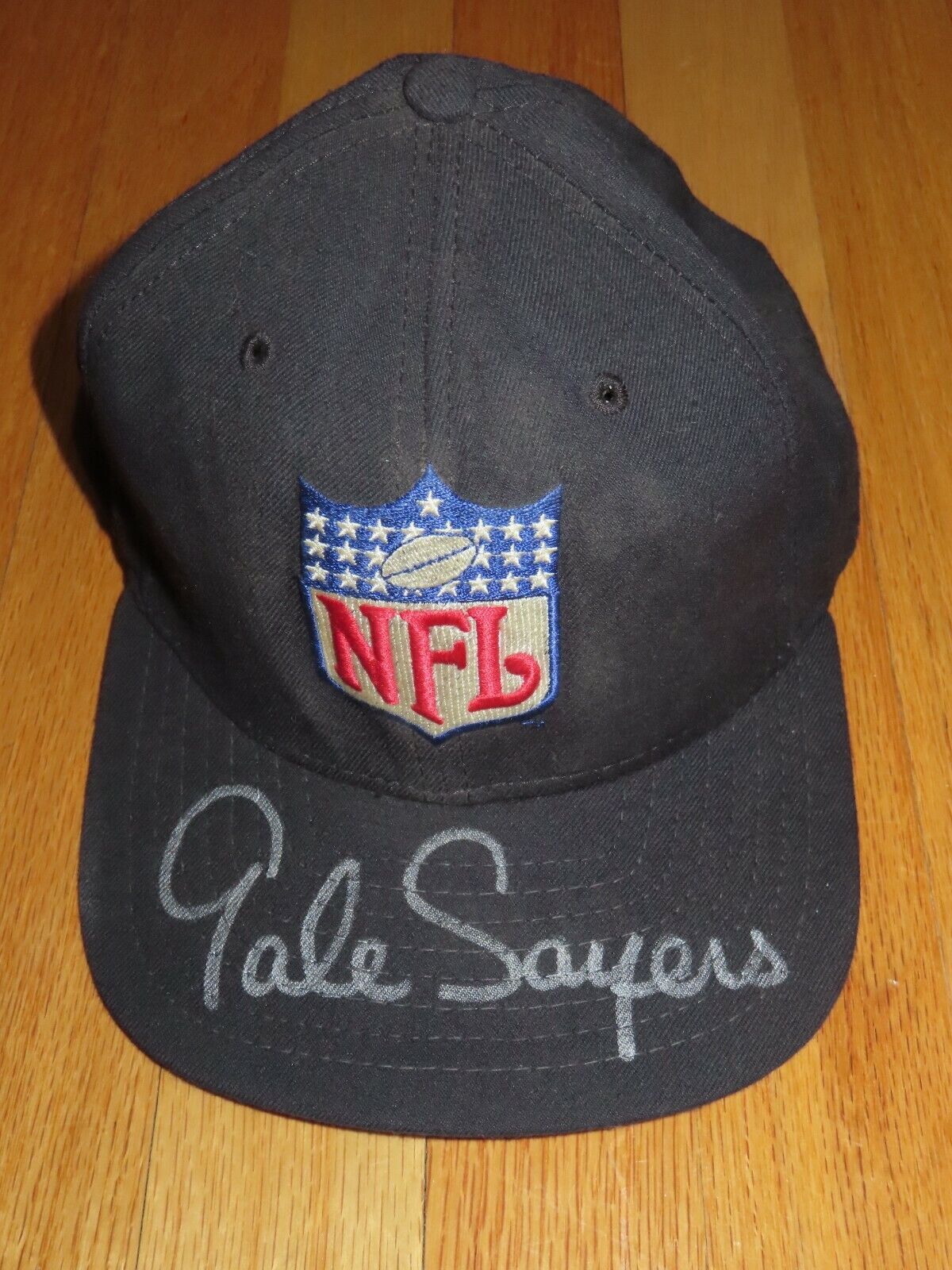 Vintage New Era GALE SAYERS signed CHICAGO BEARS (Adjustable Snap Back) NFL Cap